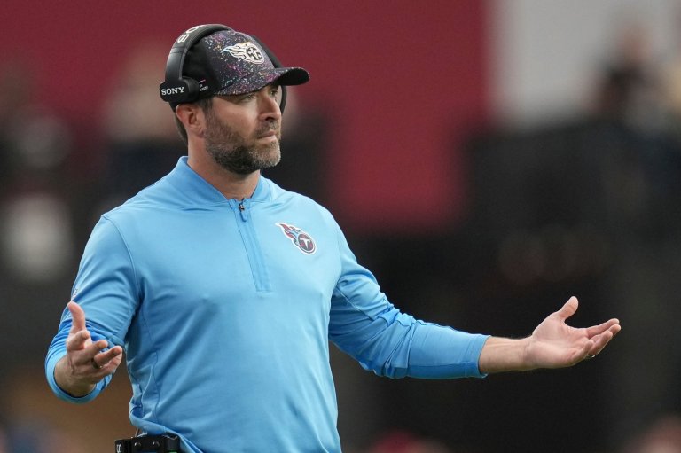 Titans fire coach Brian Callahan after 4-19 record and 1-5 start to second season | iNFOnews.ca