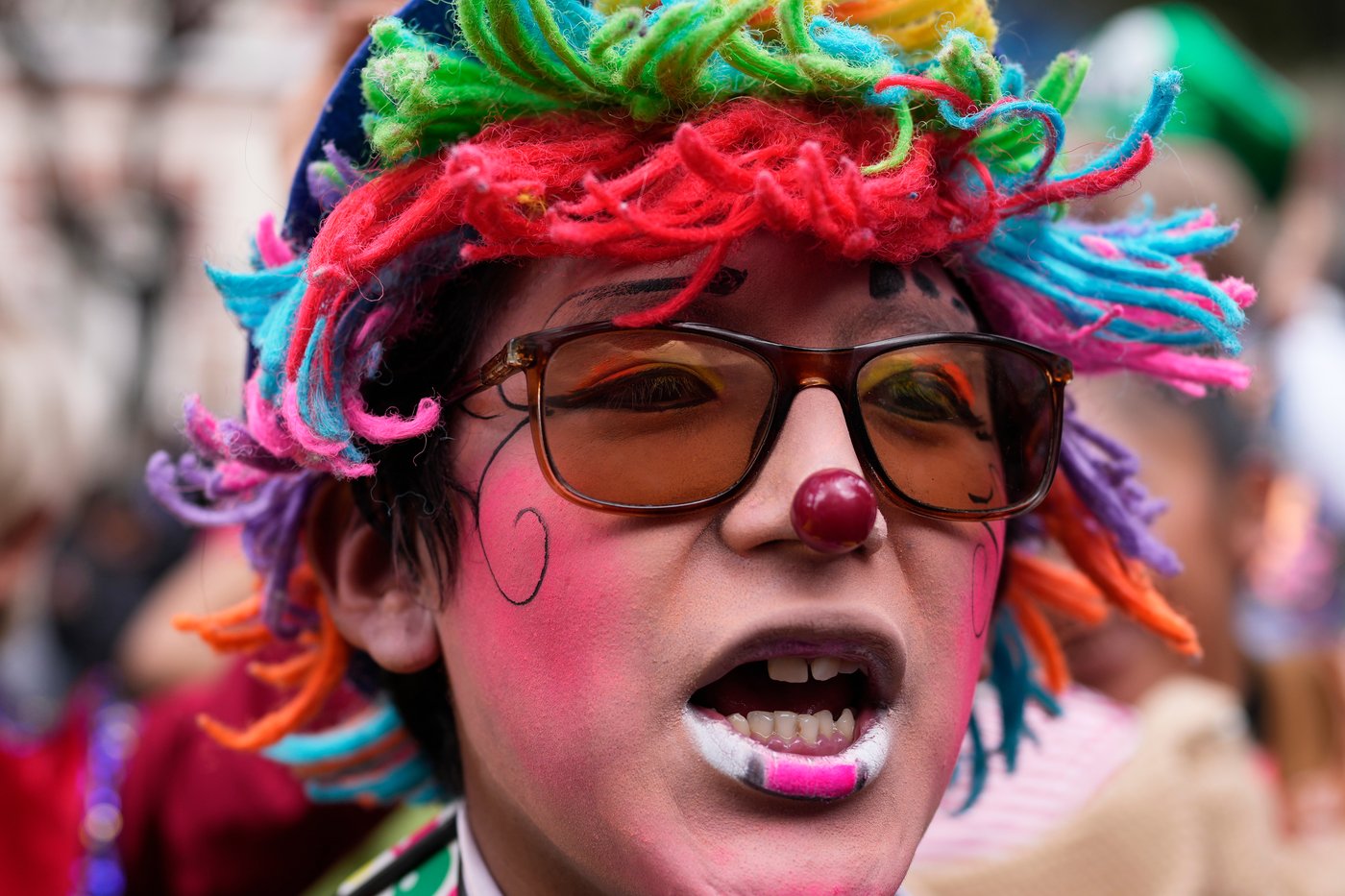 Clowns take to the streets of Bolivia to protest decree that could crush their livelihoods | iNFOnews.ca