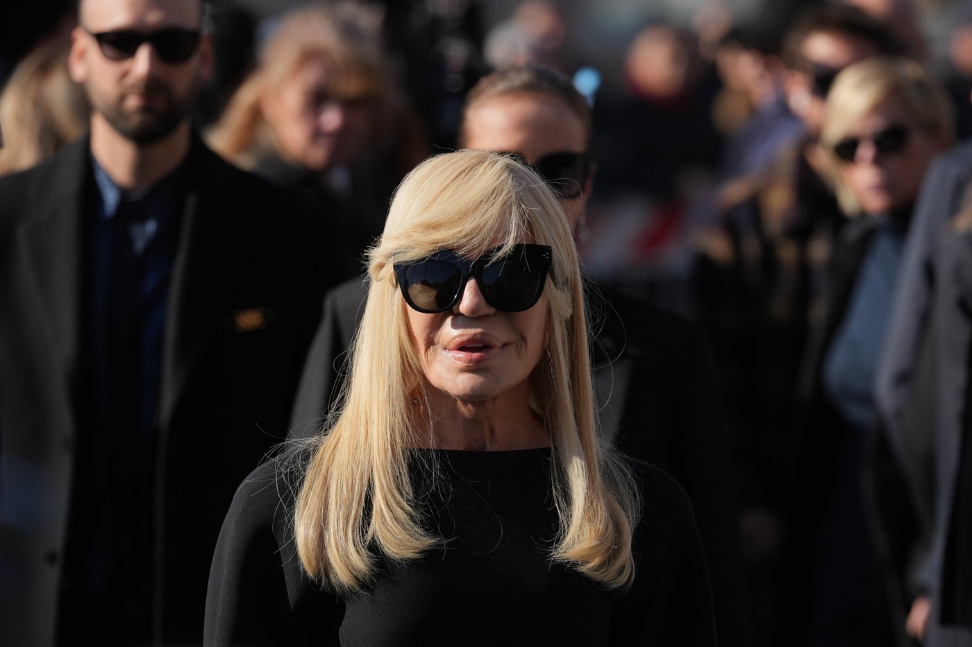 Stars and the public say a final goodbye to fashion icon Valentino at a Rome funeral | iNFOnews.ca Stars and the public say a final goodbye to fashion icon Valentino at a Rome funeral | iNFOnews.ca
