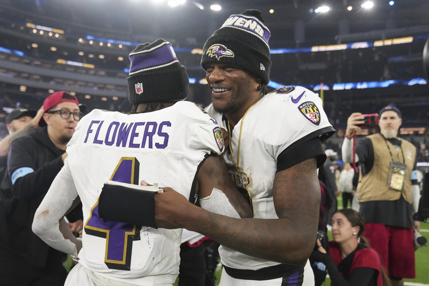 Jackson accounts for 3 TDs, John Harbaugh moves to 3-0 vs. brother as Ravens beat Chargers 30-23 | iNFOnews.ca Jackson accounts for 3 TDs, John Harbaugh moves to 3-0 vs. brother as Ravens beat Chargers 30-23 | iNFOnews.ca