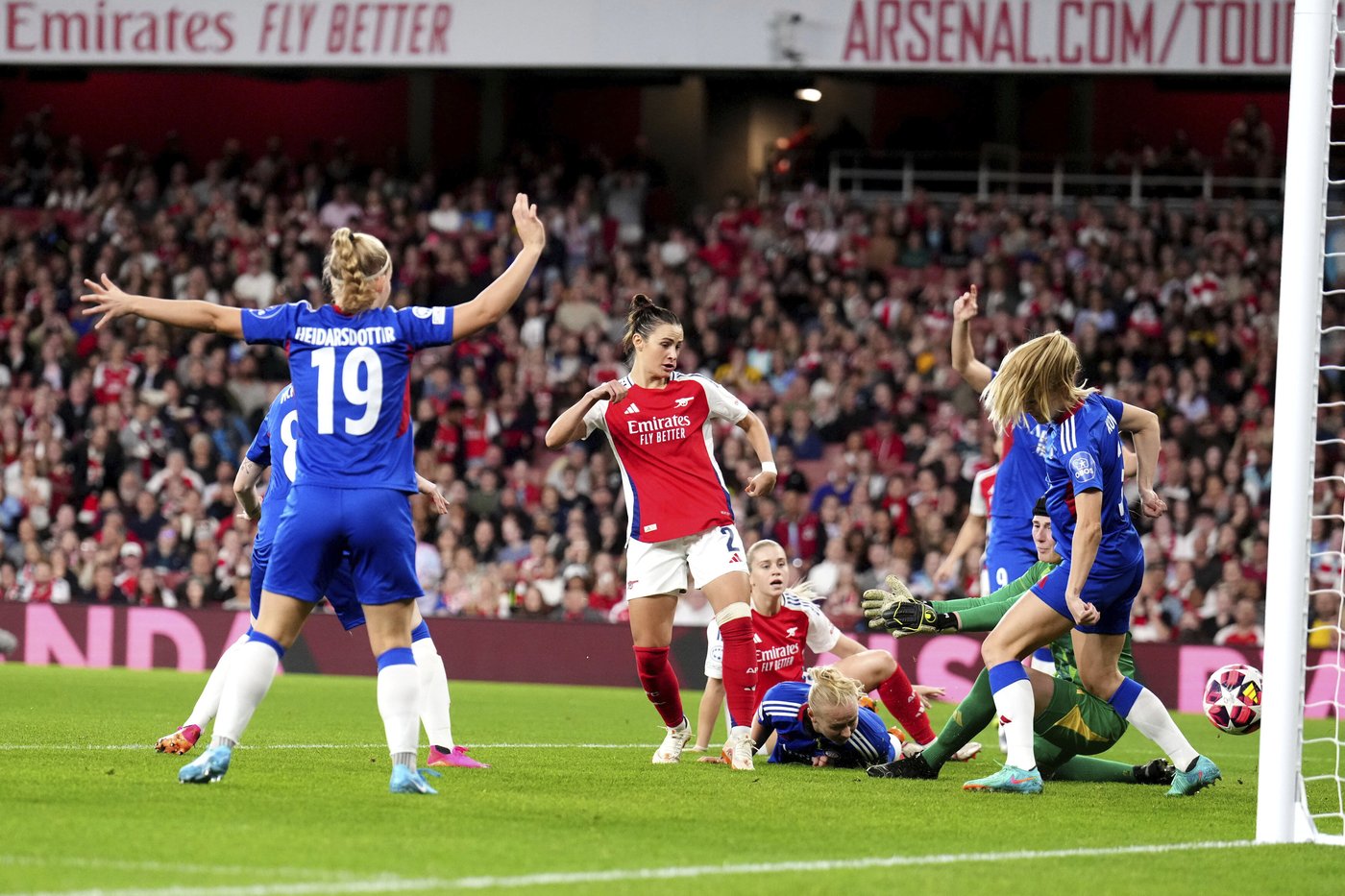 Bayern, Man City win again in Women's Champions League. Arsenal, Barcelona rebound from setbacks | iNFOnews.ca Bayern, Man City win again in Women's Champions League. Arsenal, Barcelona rebound from setbacks | iNFOnews.ca
