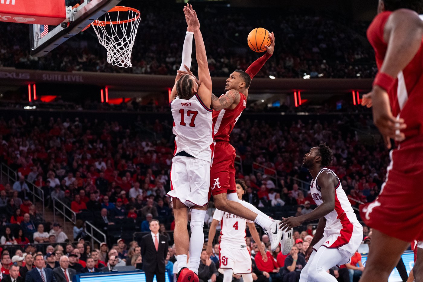 Labaron Philon scores 25 as No. 15 Alabama upends fifth-ranked St. John's 103-96 at MSG | iNFOnews.ca Labaron Philon scores 25 as No. 15 Alabama upends fifth-ranked St. John's 103-96 at MSG | iNFOnews.ca