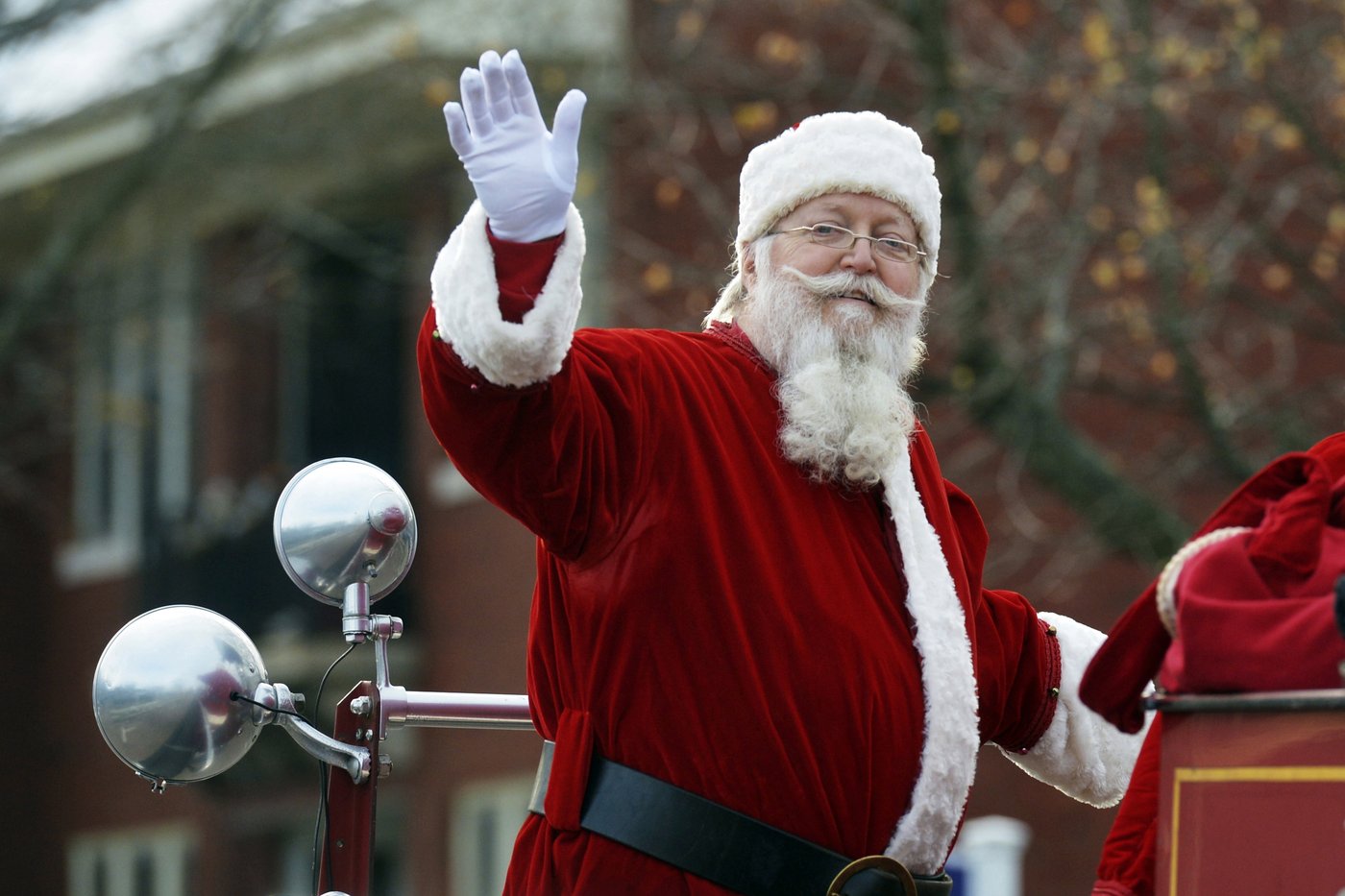 The truth behind Santa Claus, as seen by grown-ups: To tell or not to tell? | iNFOnews.ca