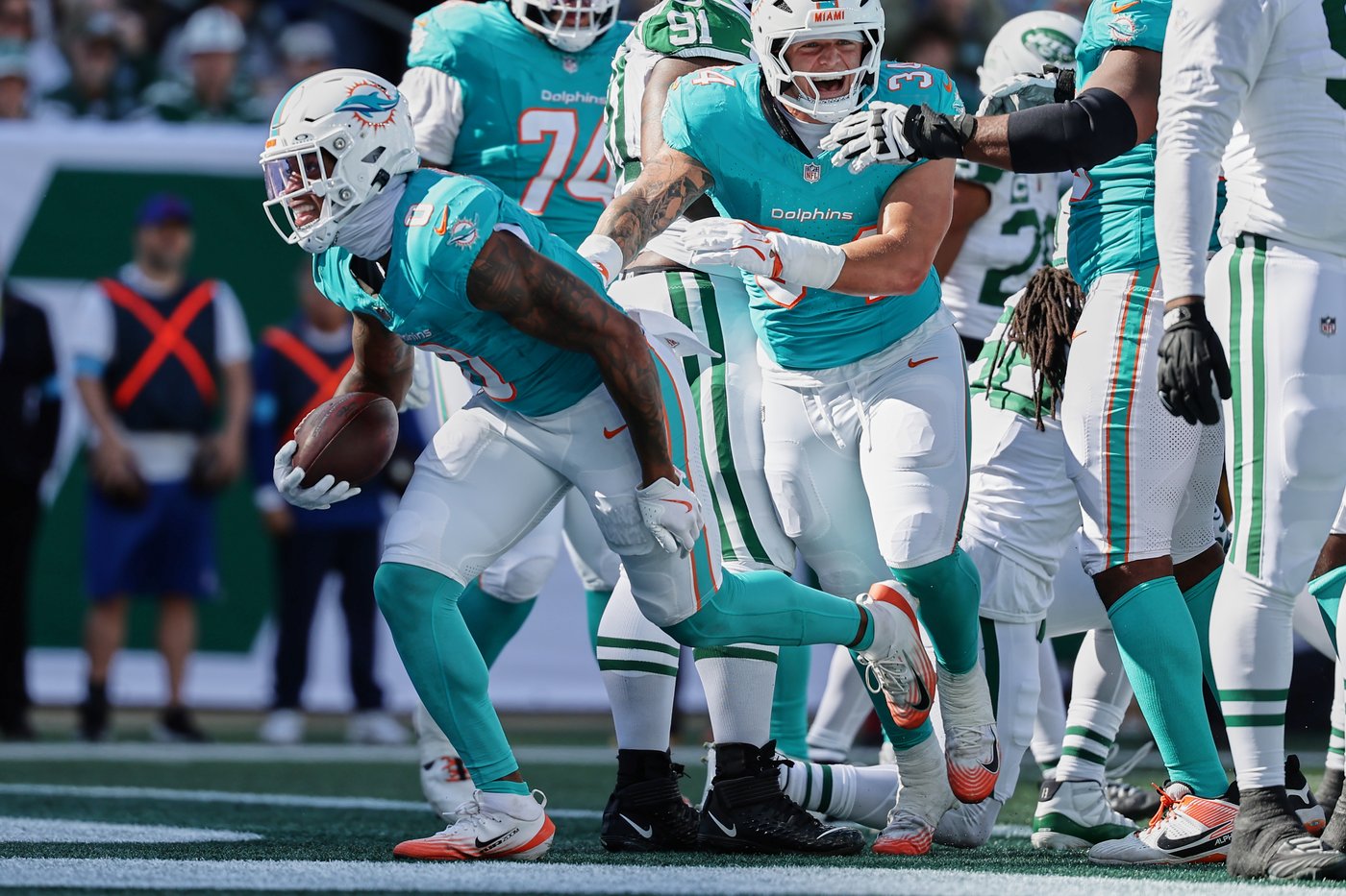 Malik Willis sparks first win for Jeff Hafley and Dolphins hold off late Jets rally in 28-25 victory | iNFOnews.ca Malik Willis sparks first win for Jeff Hafley and Dolphins hold off late Jets rally in 28-25 victory | iNFOnews.ca