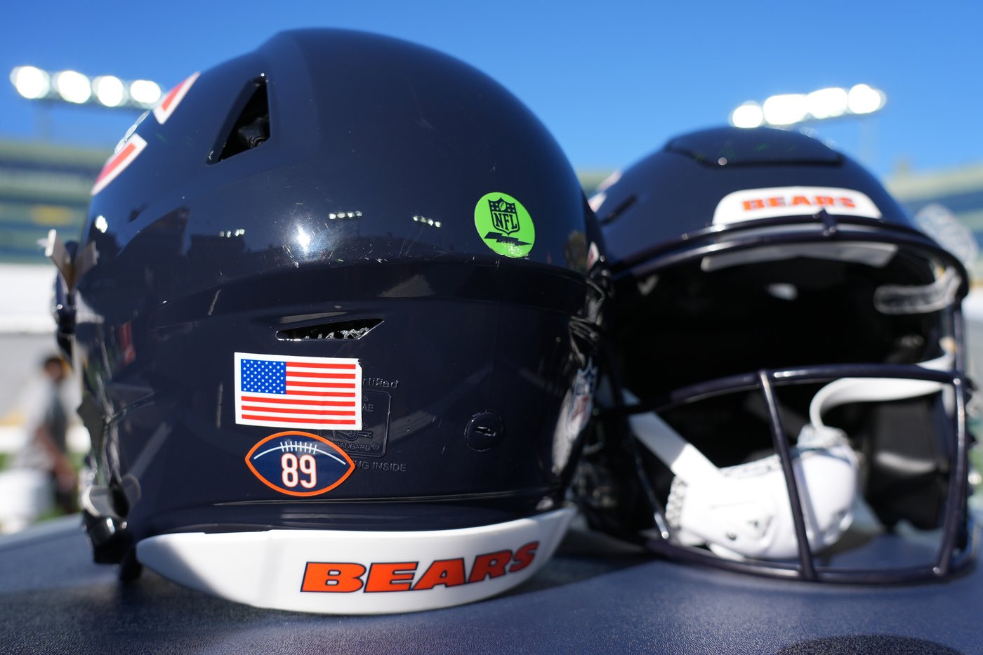 Bears-Packers game features tributes to Mike Ditka on the field and in the stands | iNFOnews.ca