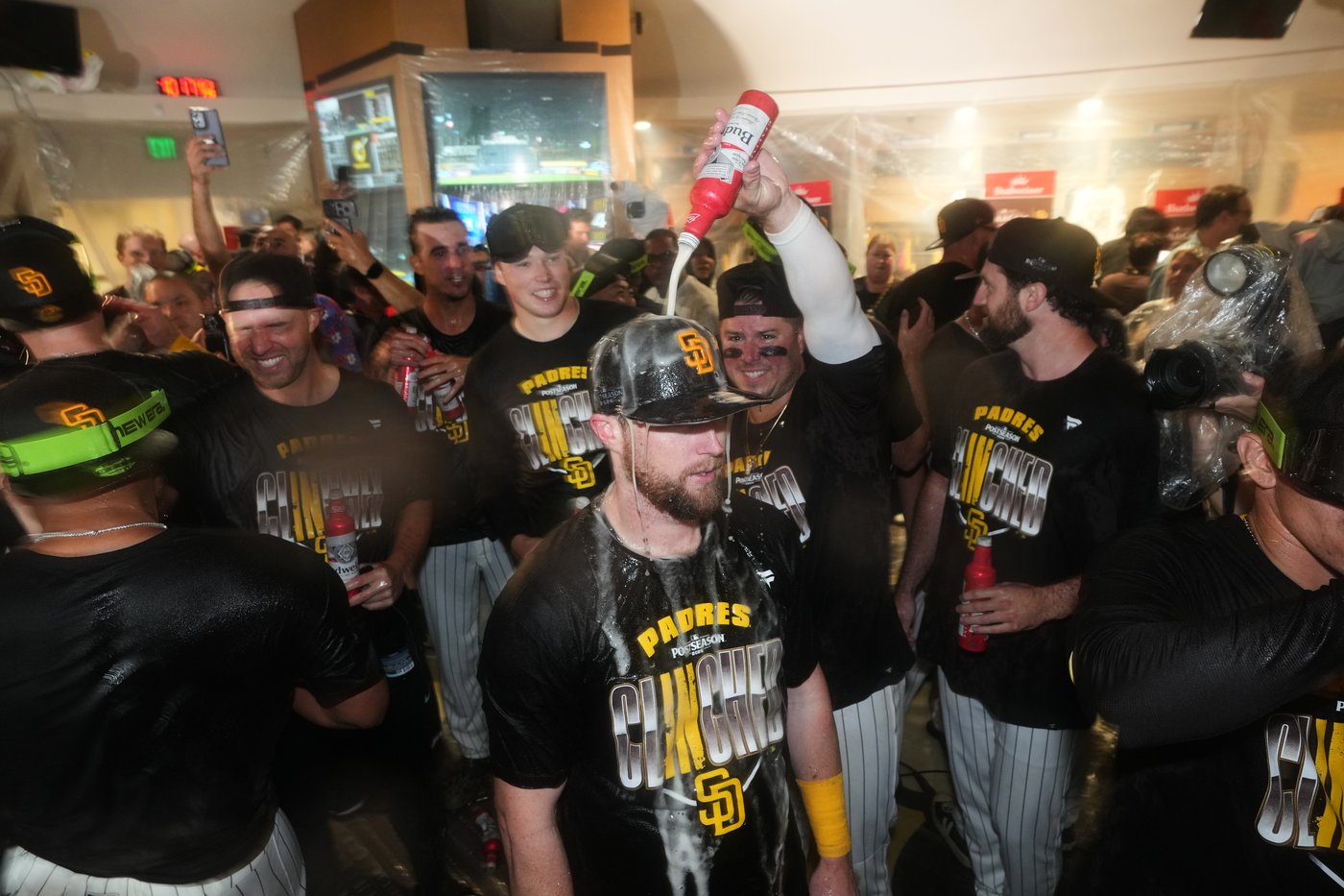 The Padres streak into October playing their best ball. They're even ready for the mighty Brewers | iNFOnews.ca