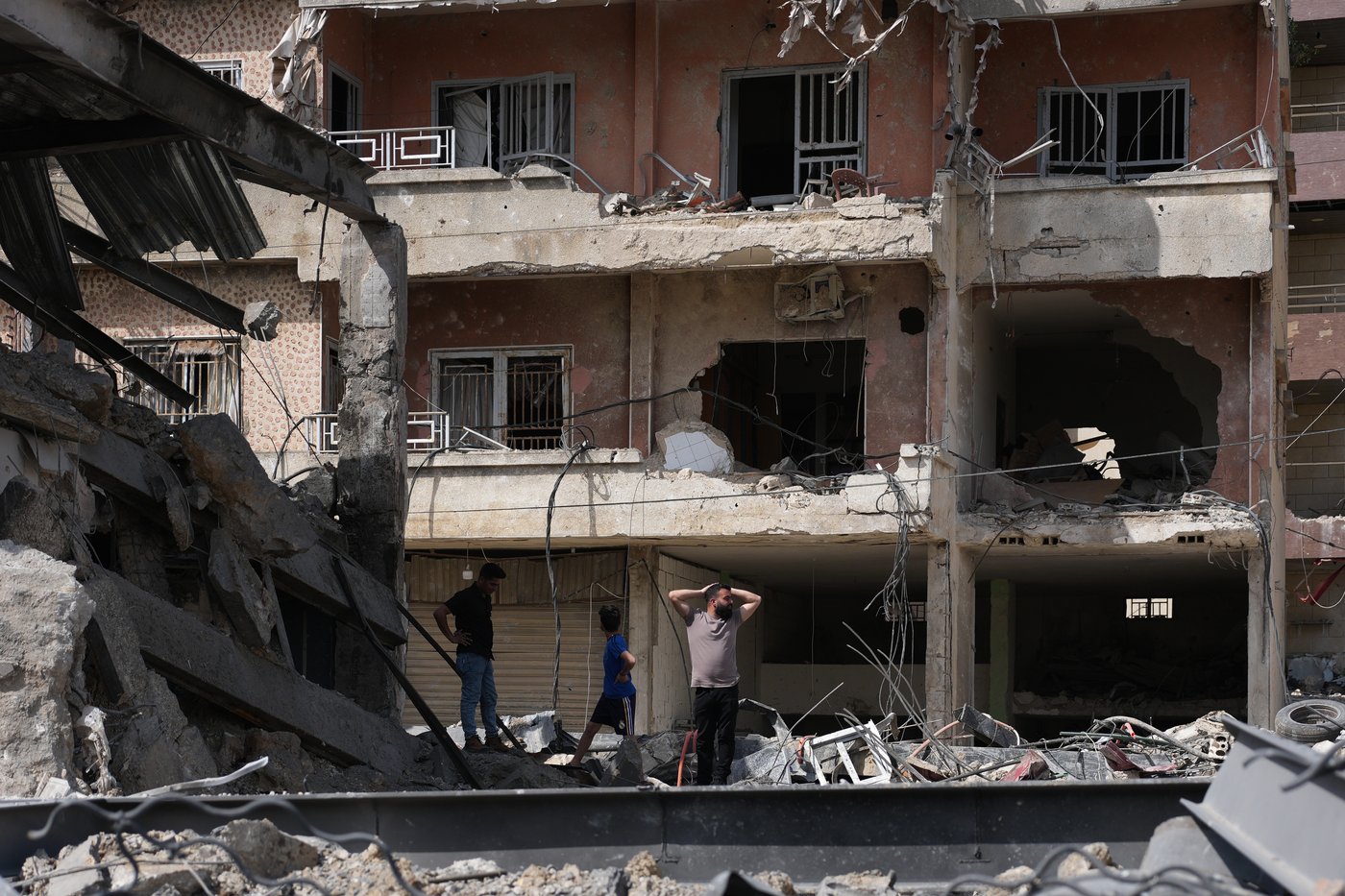 Photos show displaced Lebanese returning to villages after Israel and Hezbollah ceasefire | iNFOnews.ca