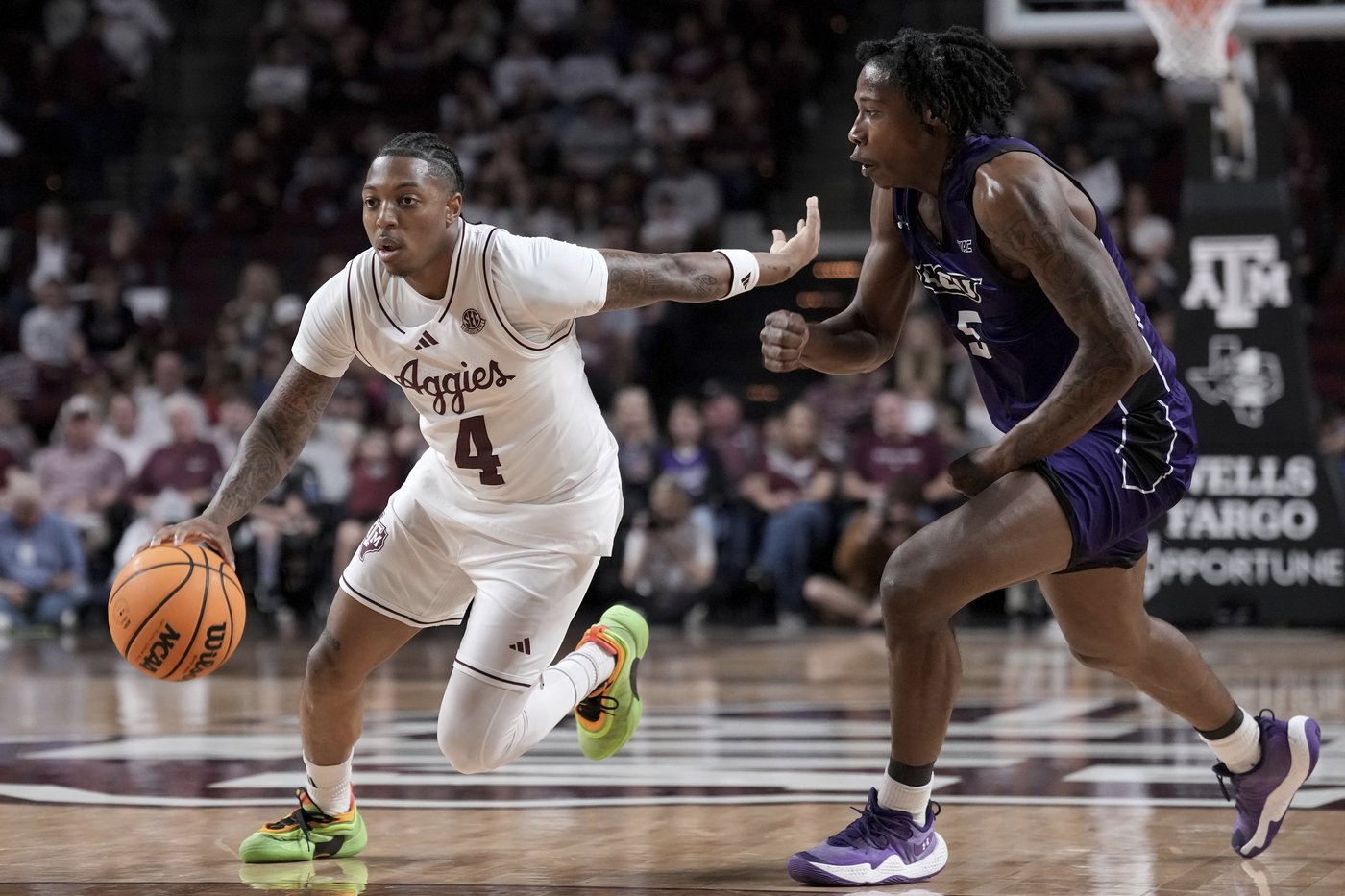 No. 13 Texas A&M routs Abilene Christian 92-54, Taylor moves into 2nd in Aggies' all-time scoring | iNFOnews.ca No. 13 Texas A&M routs Abilene Christian 92-54, Taylor moves into 2nd in Aggies' all-time scoring | iNFOnews.ca