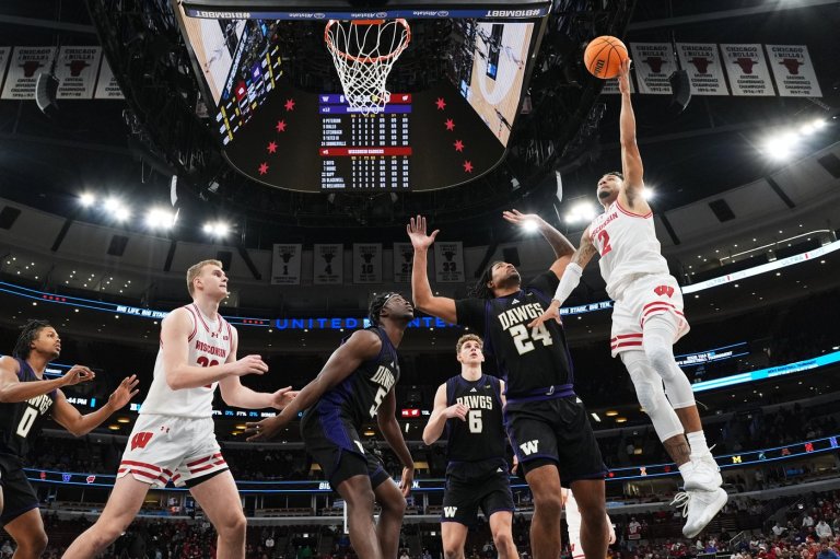 Blackwell scores 34, No. 23 Wisconsin holds off Washington 85-82 to advance to Big Ten quarterfinals | iNFOnews.ca