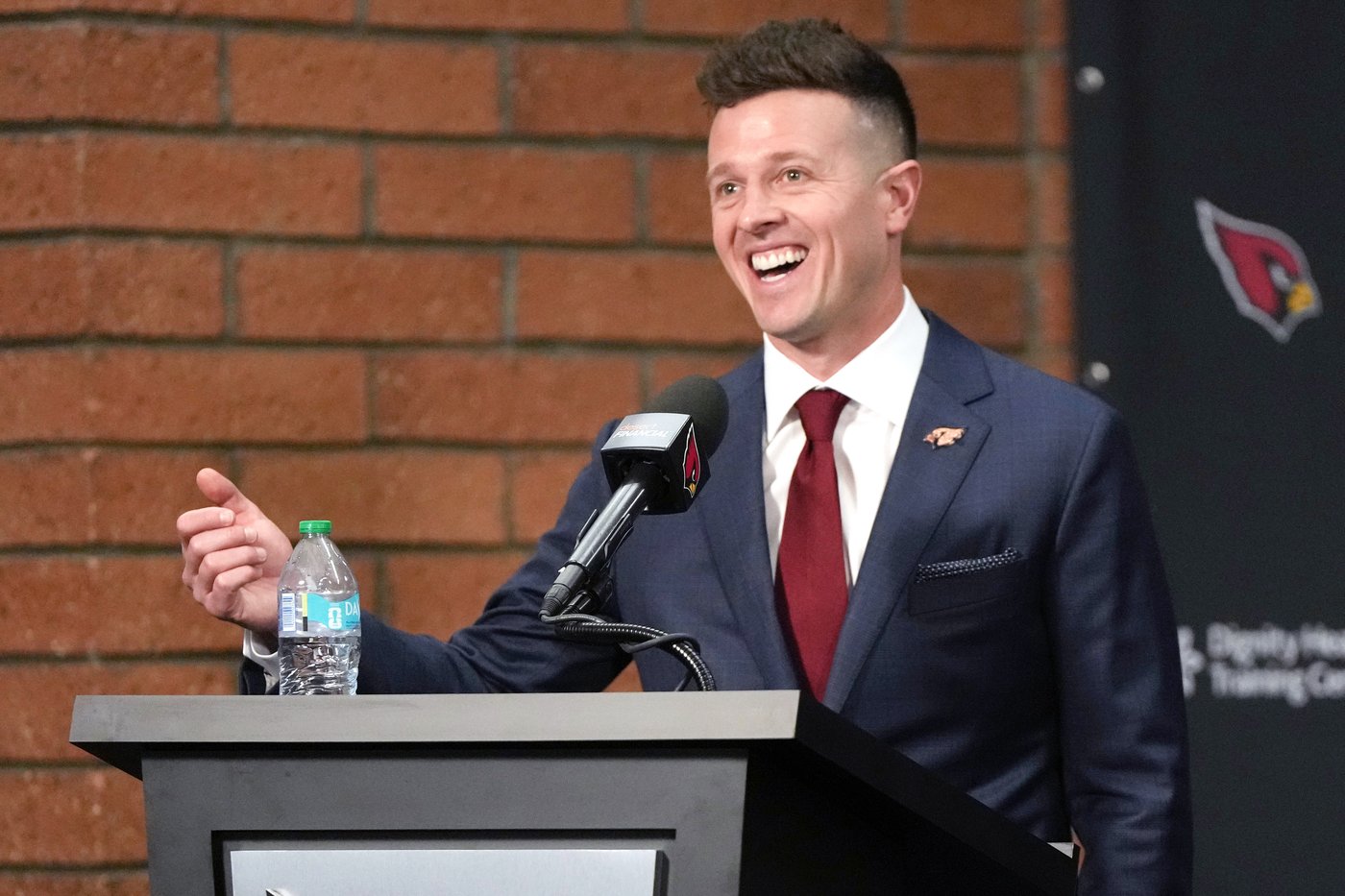 Mike LaFleur has learned from some of the NFL's best coaches. Now he'll try to turn around the Cards | iNFOnews.ca
