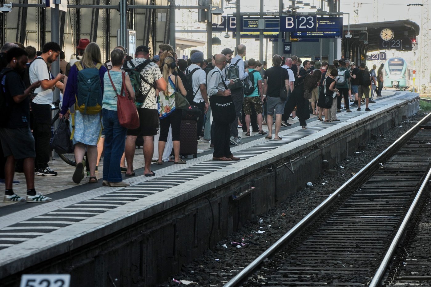 German railway says outage that halted all trains was caused by scheduled work | iNwheels