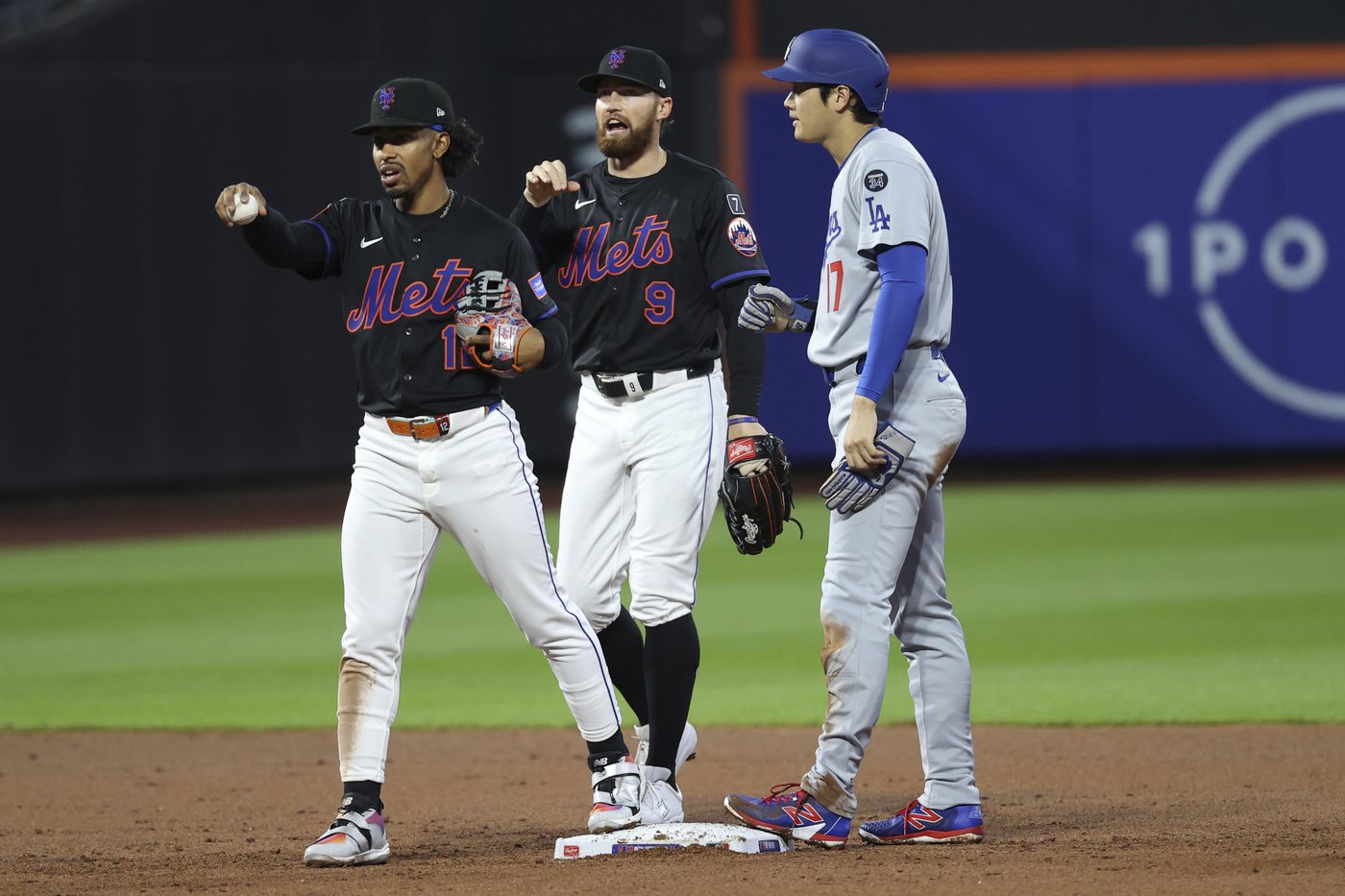 Vientos scratched from Mets' lineup with abdominal soreness. Nimmo exits due to stiff neck | iNFOnews.ca Vientos scratched from Mets' lineup with abdominal soreness. Nimmo exits due to stiff neck | iNFOnews.ca