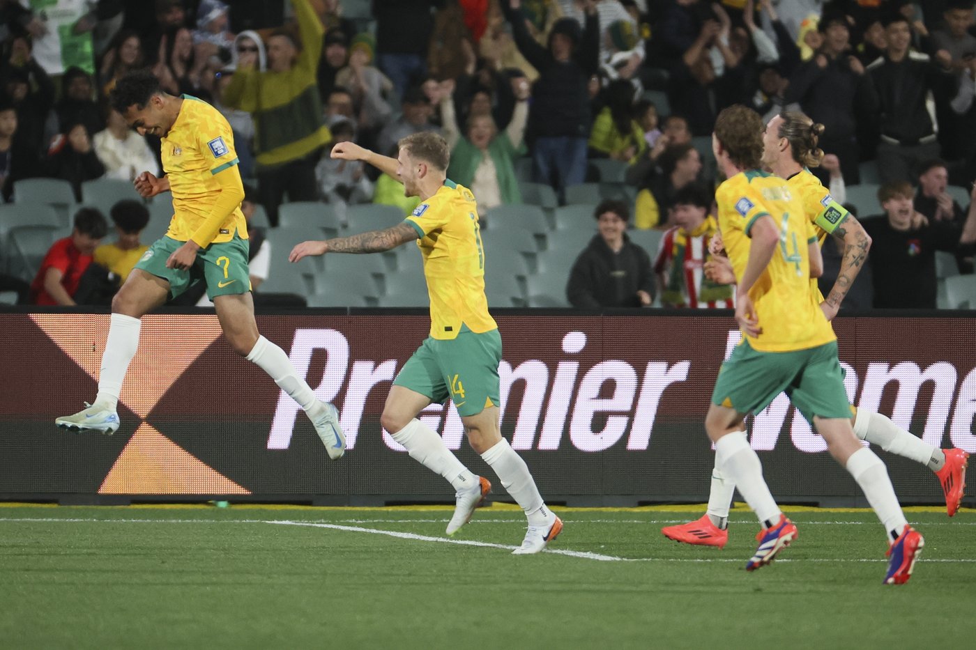 Australia revives World Cup hopes with 3-1 win over China | iNFOnews.ca