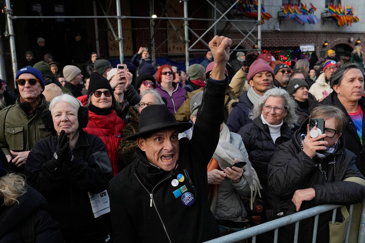 NY officials raise rainbow flag at Stonewall in rebuke of Trump administration | iNFOnews.ca NY officials raise rainbow flag at Stonewall in rebuke of Trump administration | iNFOnews.ca