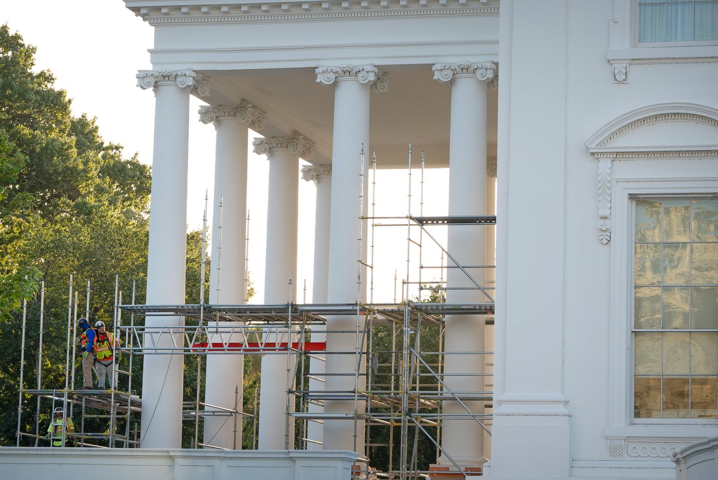 Trump's White House North Portico project nears completion with shroud and scaffolding removed | iNFOnews.ca Trump's White House North Portico project nears completion with shroud and scaffolding removed | iNFOnews.ca
