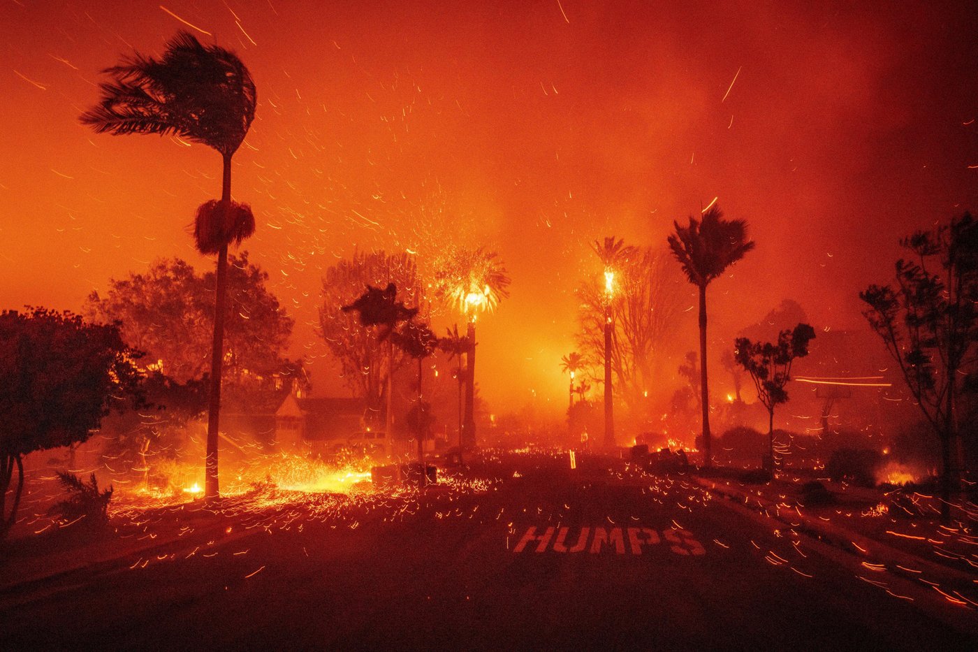 Hot weather and winds raise California wildfire threat as power shutoffs start | iNwheels Hot weather and winds raise California wildfire threat as power shutoffs start | iNwheels