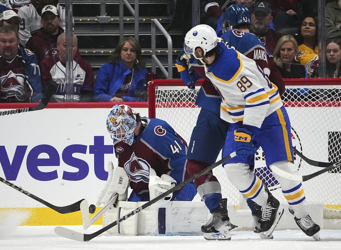 Jared Bednar upset with no whistle on play where Avalanche goalie Scott Wedgewood was hurt | iNFOnews.ca Jared Bednar upset with no whistle on play where Avalanche goalie Scott Wedgewood was hurt | iNFOnews.ca