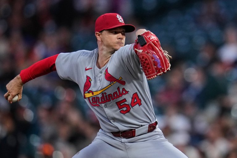 Red Sox acquire right-hander Sonny Gray from the Cardinals, AP source says | iNFOnews.ca