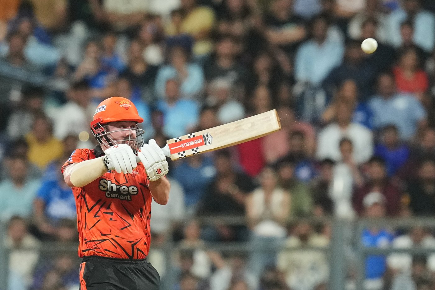 Hyderabad cruises to a 6-wicket win over Mumbai in Indian Premier League | iNFOnews.ca Hyderabad cruises to a 6-wicket win over Mumbai in Indian Premier League | iNFOnews.ca
