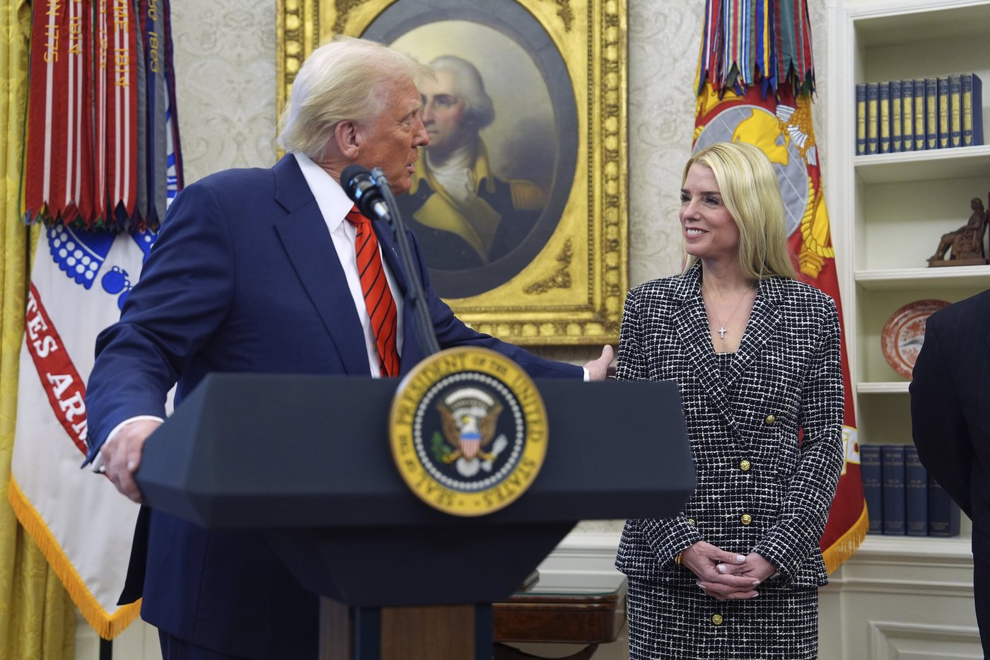 New Attorney General Pam Bondi orders review of Trump cases as she takes over the Justice Dept. | iNFOnews.ca New Attorney General Pam Bondi orders review of Trump cases as she takes over the Justice Dept. | iNFOnews.ca