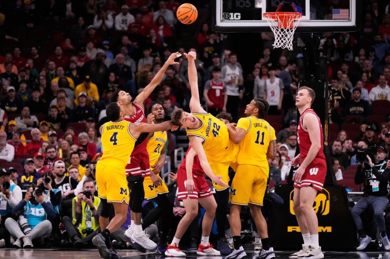 Lendeborg makes a tiebreaking 3 as No. 3 Michigan tops No. 23 Wisconsin 68-65 in Big Ten semis | iNFOnews.ca