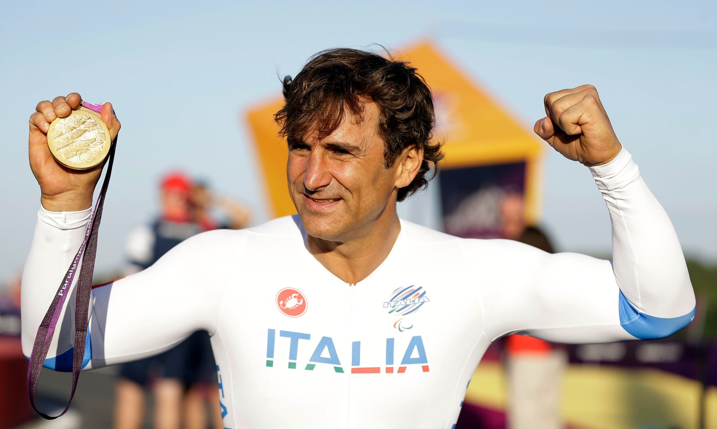 Alex Zanardi, auto racing champ who won Paralympic golds between life-altering accidents, dies at 59 | iNFOnews.ca Alex Zanardi, auto racing champ who won Paralympic golds between life-altering accidents, dies at 59 | iNFOnews.ca