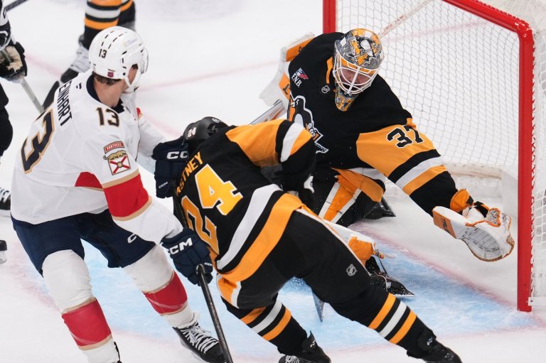 Silovs, Penguins blank Panthers 4-0 to spoil Florida goalie Cooper Black’s record-setting NHL debut | iNFOnews.ca