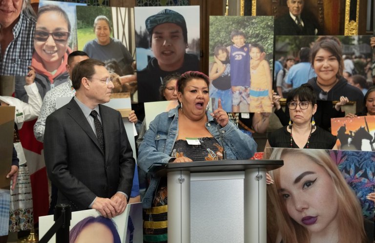 Grassy Narrows repeats call for Carney to apologize for comments made about protest | iNFOnews.ca