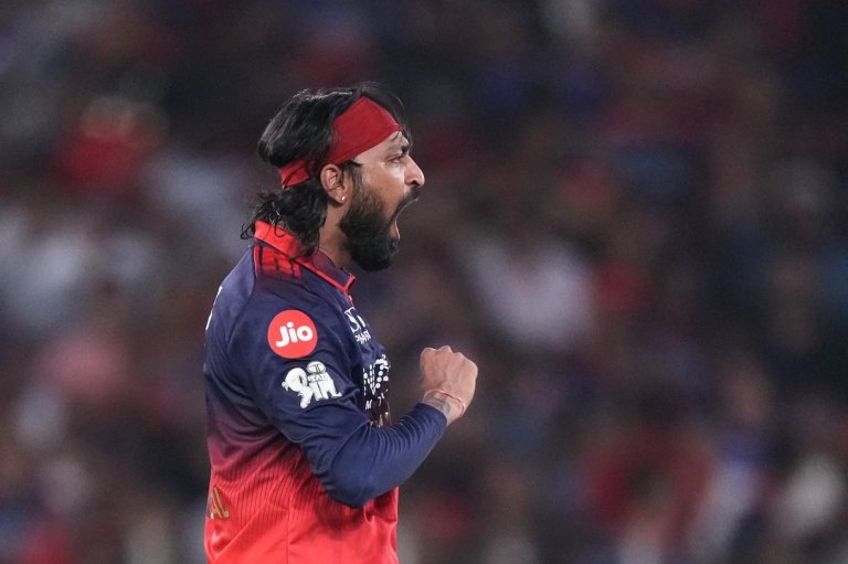 Gujarat scores 155-8 against Bengaluru in the Indian Premier League final | iNFOnews.ca