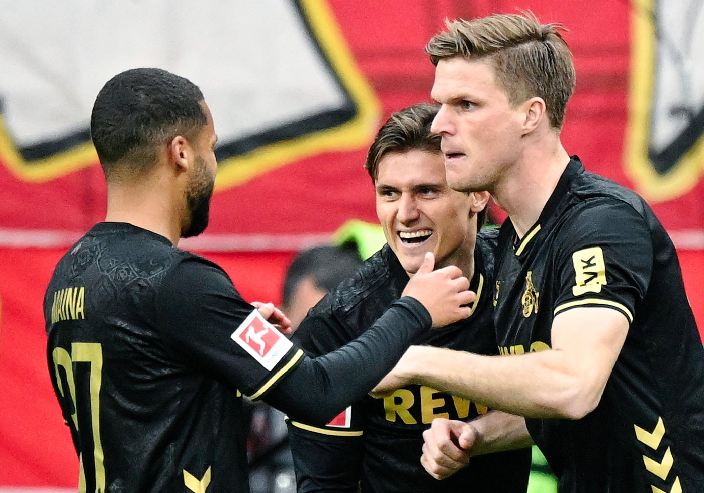 Bosnia keeper Nikola Vasilj's saves help St. Pauli hold on for a point against Union Berlin | iNFOnews.ca