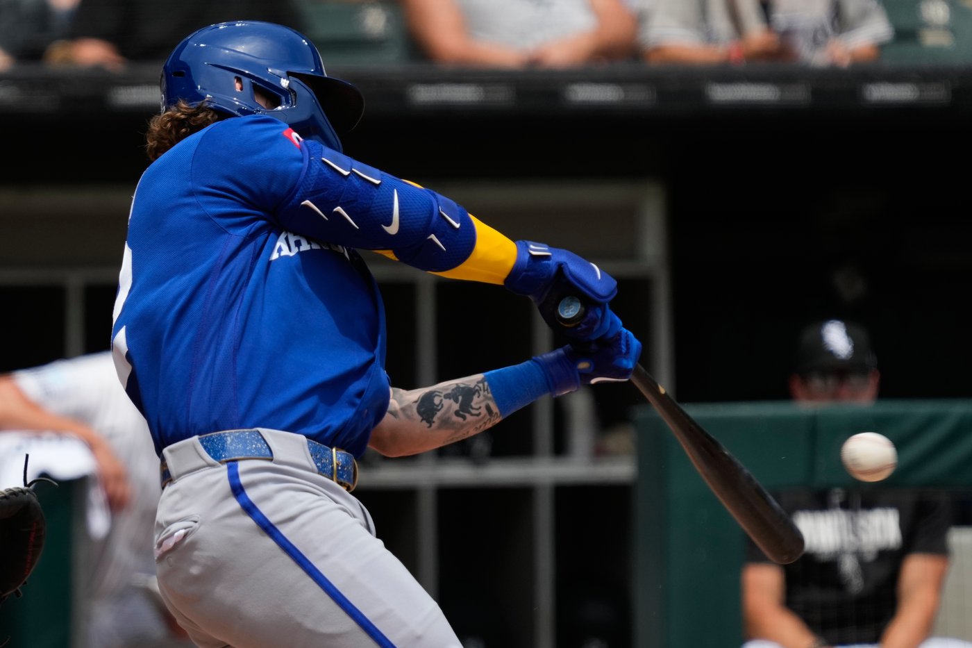 Carter Jensen extends his hitting streak as the Royals avoid sweep in 5-4 win over the White Sox | iNFOnews.ca