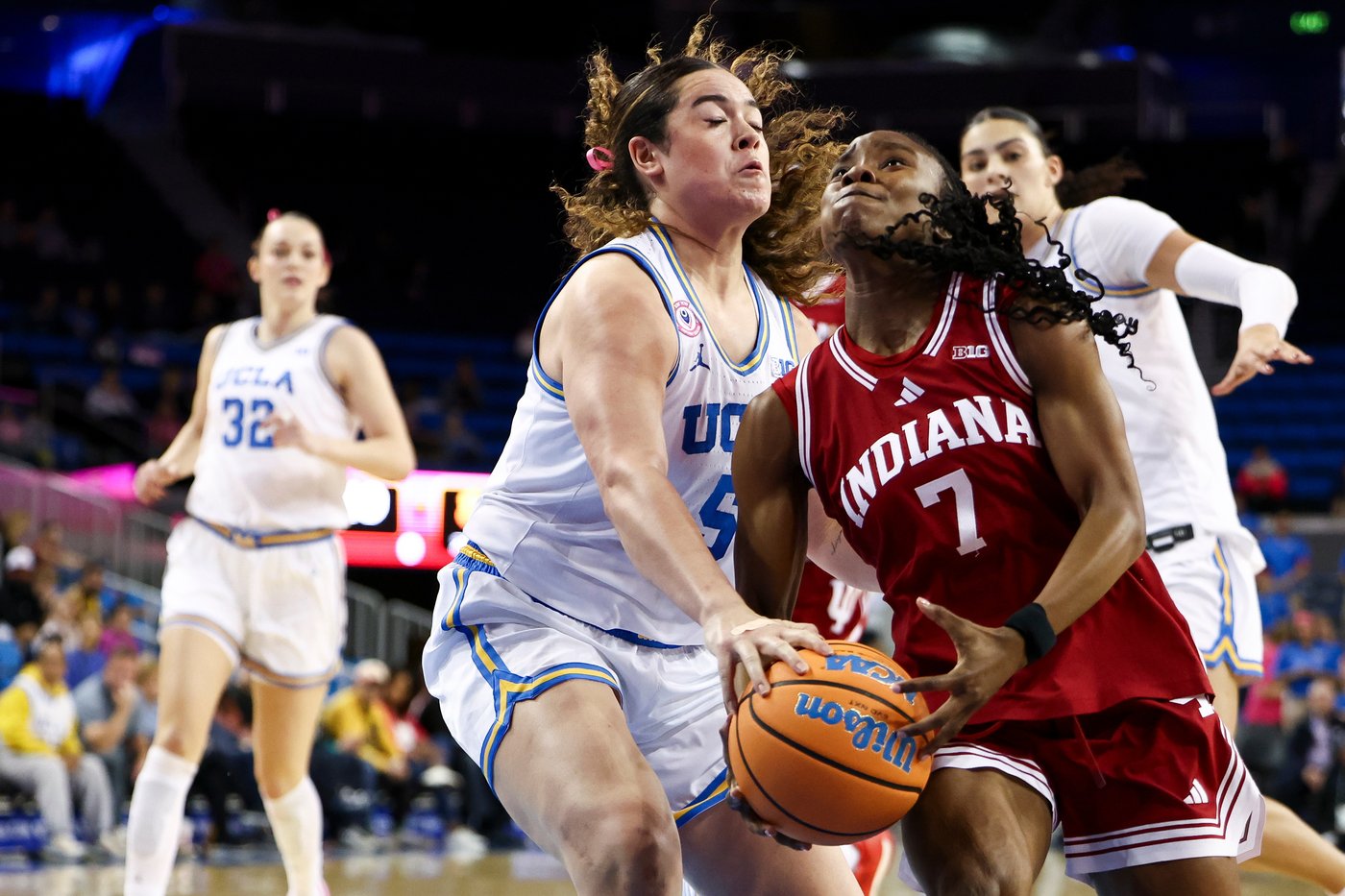 No. 2 UCLA women beat Indiana 92-48 and extend win streak to 19 games | iNFOnews.ca
