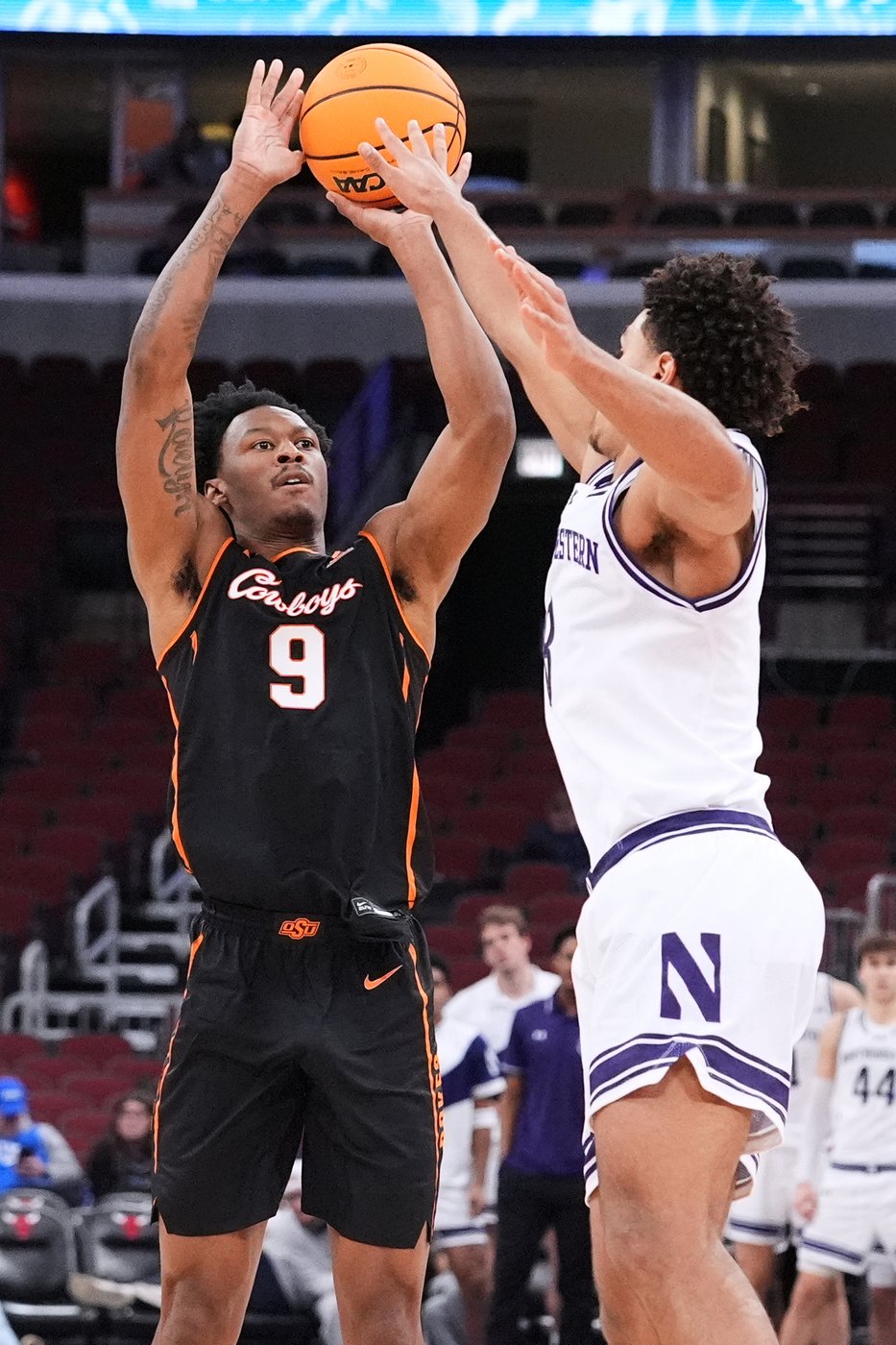 Oklahoma State beats Northwestern 86-81 at Thanksgiving Classic | iNFOnews.ca
