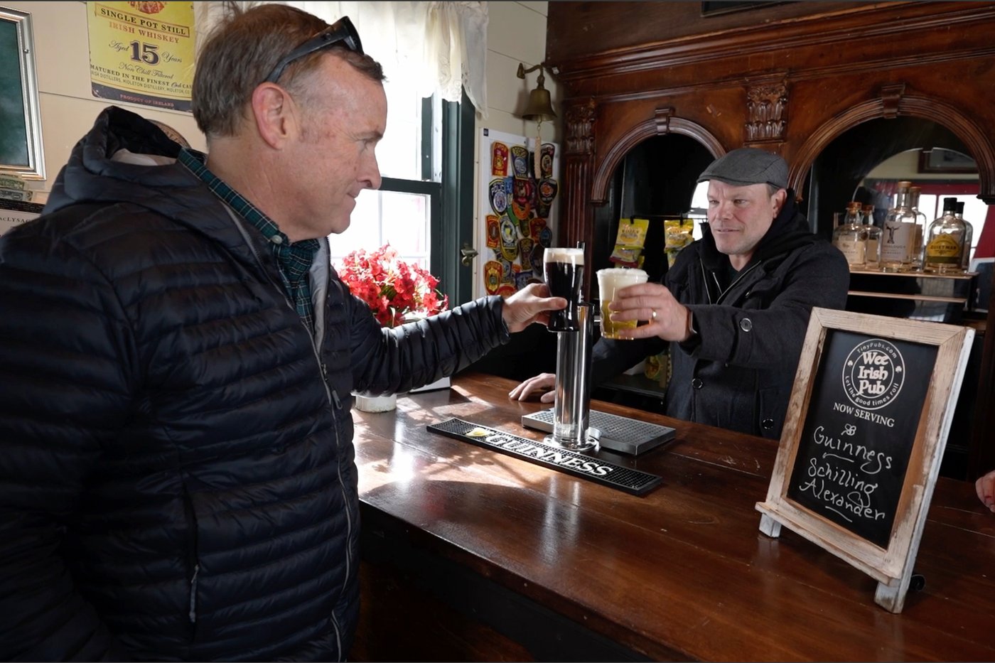 A fleet of festive pubs on wheels bring a taste of Ireland to New England | iNFOnews.ca