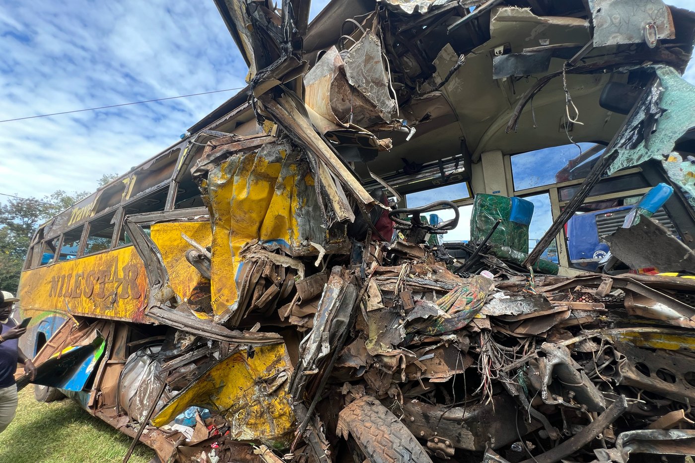 Crash of buses and other vehicles in western Uganda kills 46 people | iNFOnews.ca Crash of buses and other vehicles in western Uganda kills 46 people | iNFOnews.ca