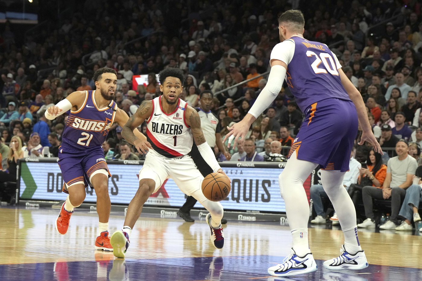 Booker scores 28, Durant has 21 as Suns down Trail Blazers 103-97 | iNFOnews.ca
