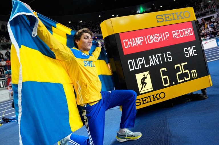 Duplantis clinches 4th straight world indoor pole vault title with a 6.25m record | iNFOnews.ca