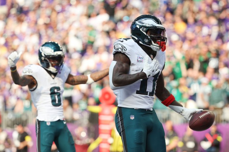 Jalen Hurts jump-starts the Eagles by passing for 326 yards and 3 TDs in a 28-22 win vs. Vikings | iNFOnews.ca