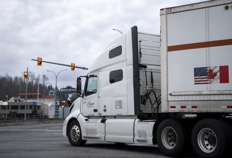Canadian truck dealers warn they can't buy new models until feds fix paperwork | iNFOnews.ca