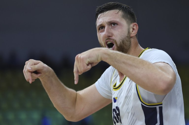 Nurkić stars as Bosnia-Herzegovina advances at EuroBasket while France routs Iceland | iNFOnews.ca