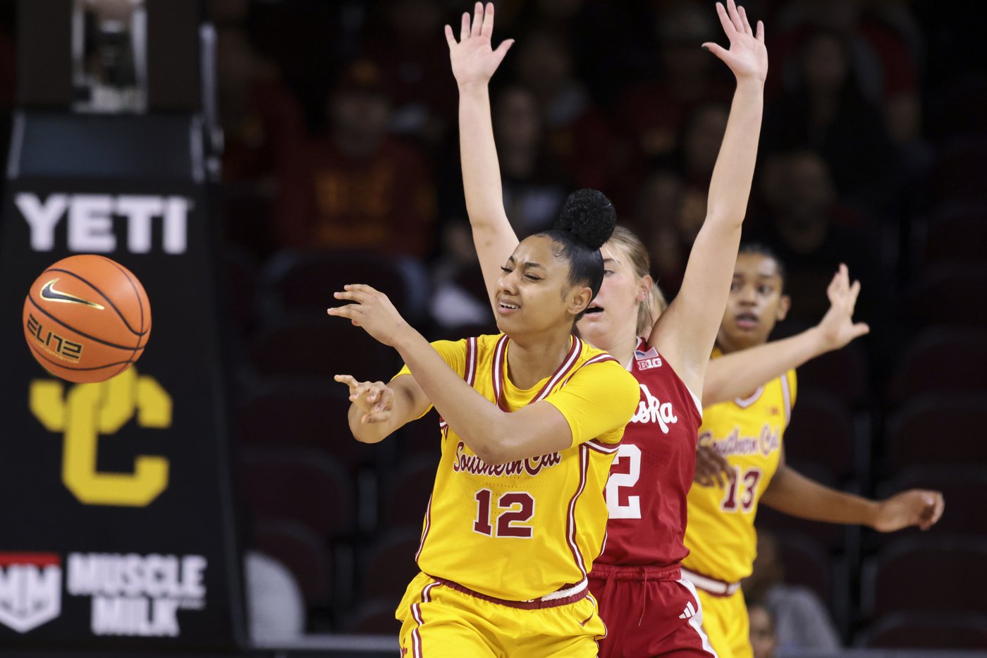 Watkins scores 26 to lead No. 4 USC To 75-55 win over Nebraska for Trojans' ninth straight victory | iNFOnews.ca