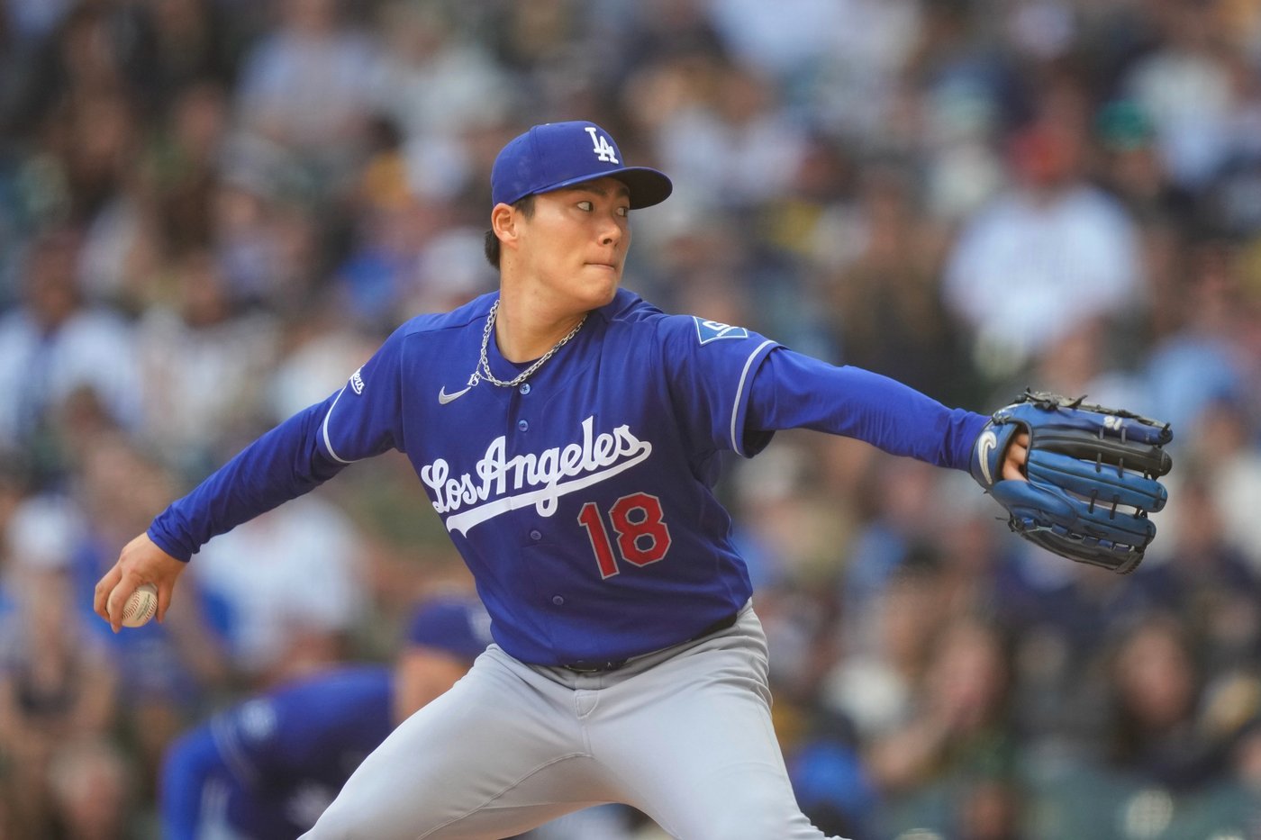 Yamamoto shines in Milwaukee again as Dodgers defeat Brewers 5-1 | iNFOnews.ca