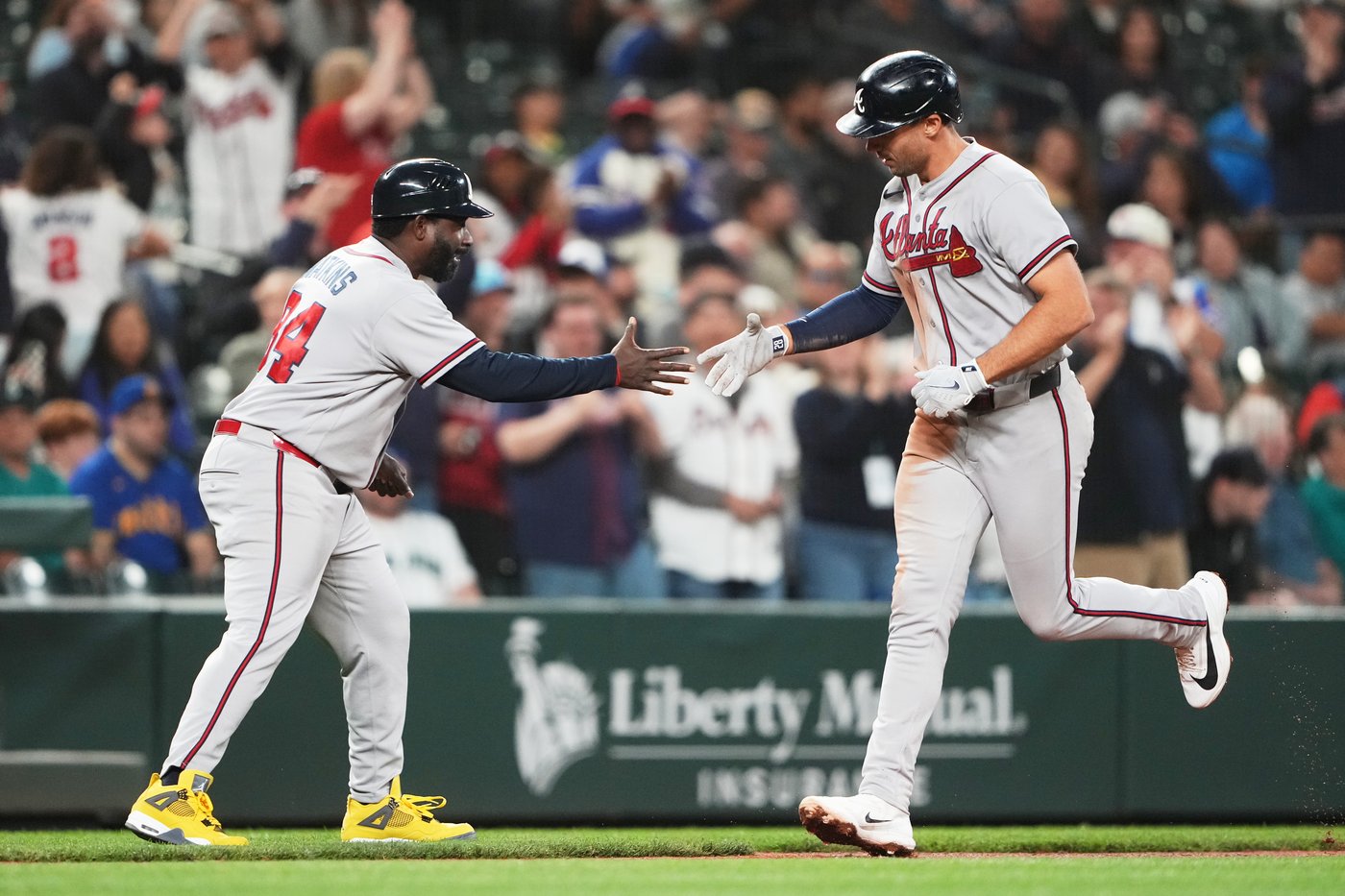 Matt Olson hits go-ahead homer in the ninth for Braves to outlast Mariners 3-2 | iNFOnews.ca