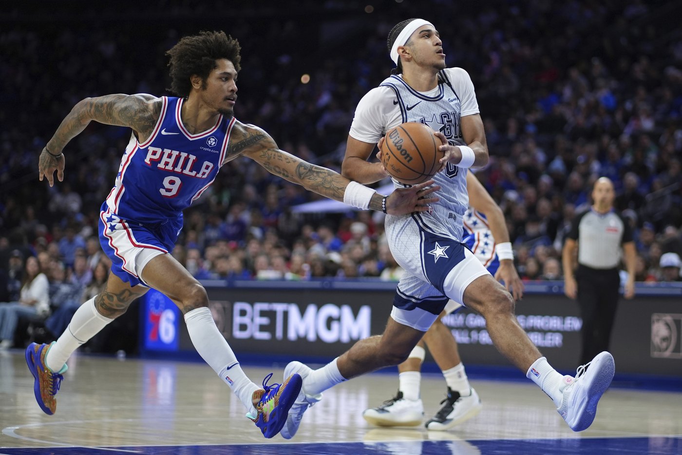 Franz Wagner and Jalen Suggs power the Magic to a 106-102 win over the short-handed 76ers | iNFOnews.ca