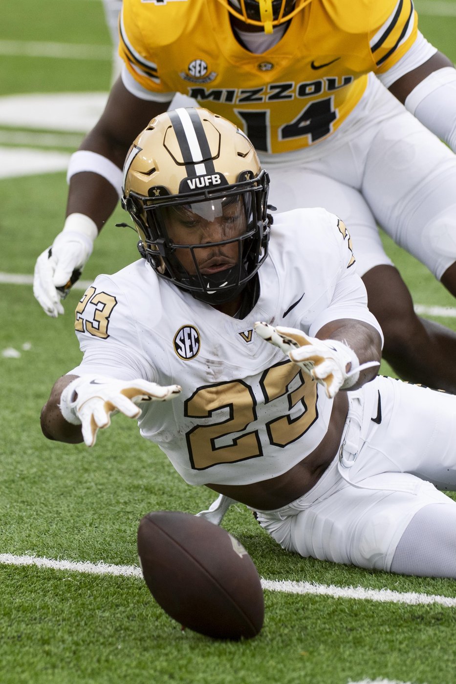 Blake Craig overcomes 3 FG misses, hits in 2OT to deliver No. 7 Missouri 30-27 win over Vanderbilt | iNFOnews.ca