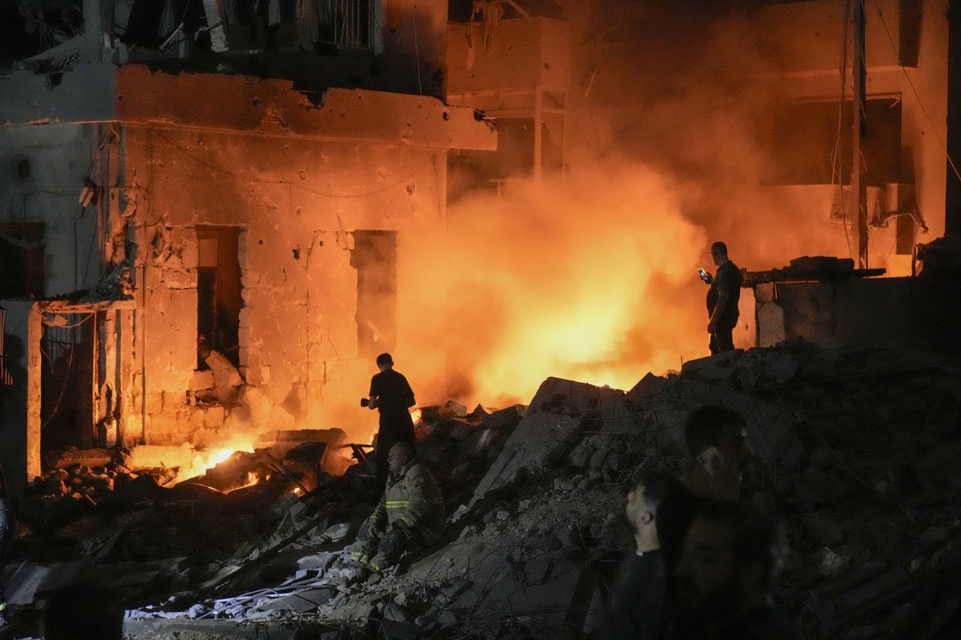 Middle East latest: 22 people killed and 117 wounded in Israeli airstrikes in Beirut, Lebanon says | iNFOnews.ca Middle East latest: 22 people killed and 117 wounded in Israeli airstrikes in Beirut, Lebanon says | iNFOnews.ca