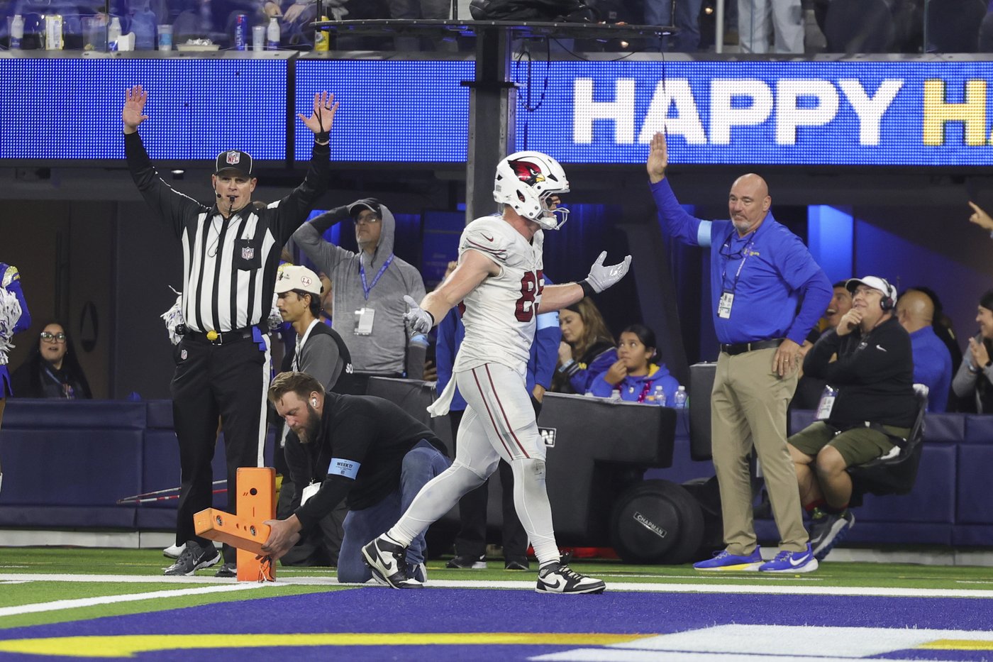 Cardinals' Trey McBride reaches milestones, but deflection off helmet leads to loss | iNFOnews.ca