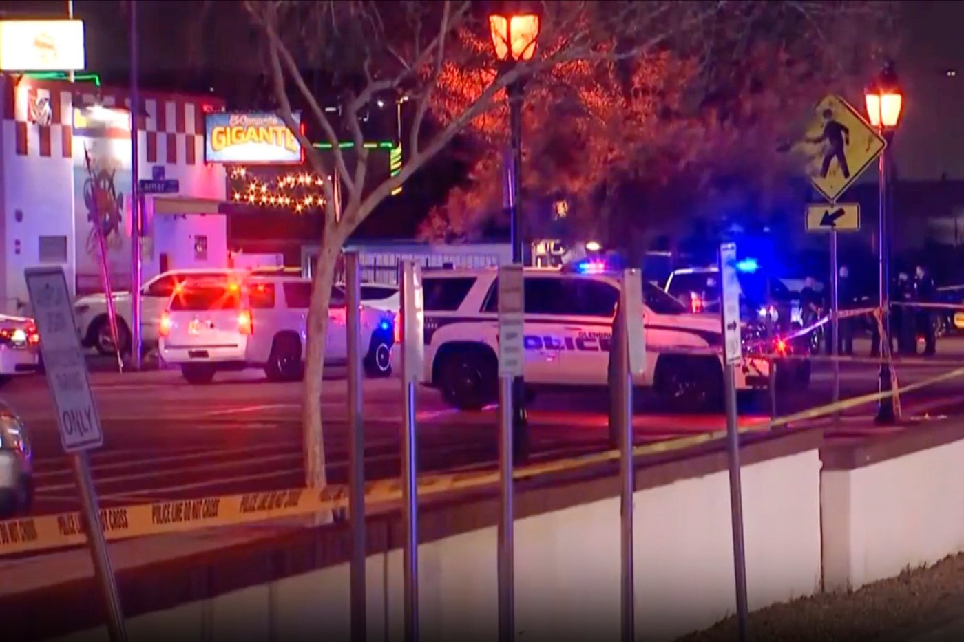 3 dead and 5 injured after a fight led to a shooting at a crowded event in suburban Phoenix | iNFOnews.ca
