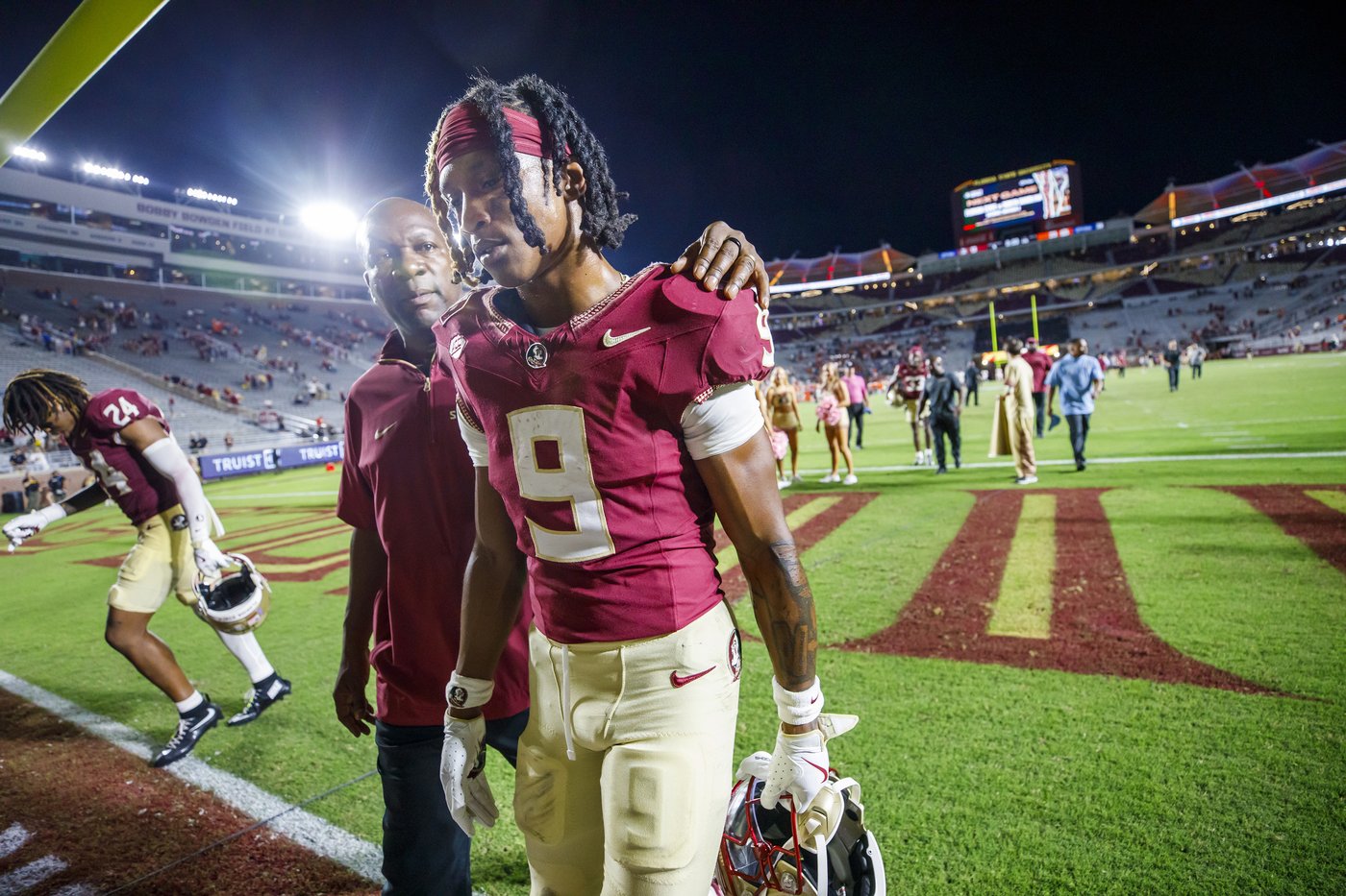Klubnik and Mafah lead Clemson's attack in a 29-13 win over Florida State | iNFOnews.ca