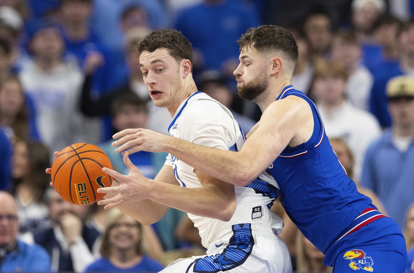 Unranked Creighton knocks off No. 1 Kansas behind Pop Isaacs' season-high 27 points | iNFOnews.ca Unranked Creighton knocks off No. 1 Kansas behind Pop Isaacs' season-high 27 points | iNFOnews.ca